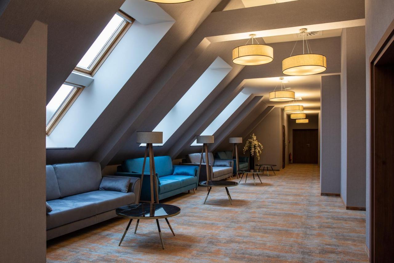 Hotel Styl 70 Pszczyna Extérieur photo