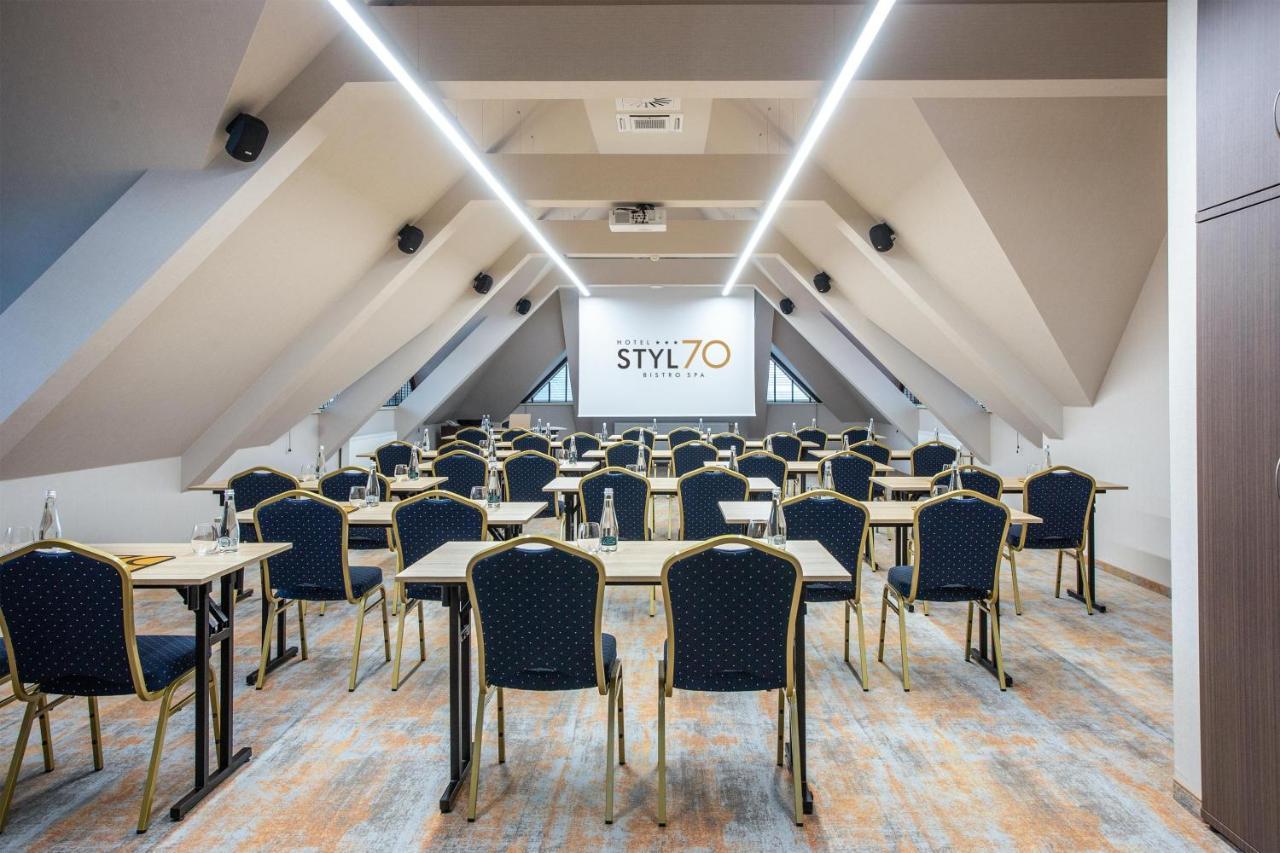Hotel Styl 70 Pszczyna Extérieur photo