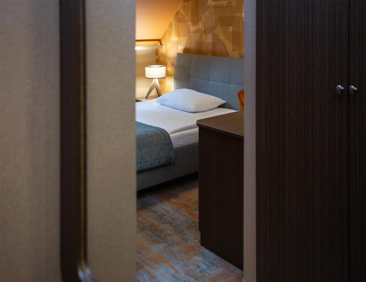 Hotel Styl 70 Pszczyna Extérieur photo