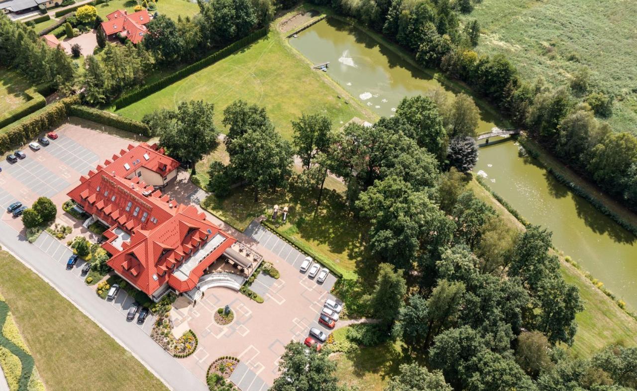 Hotel Styl 70 Pszczyna Extérieur photo