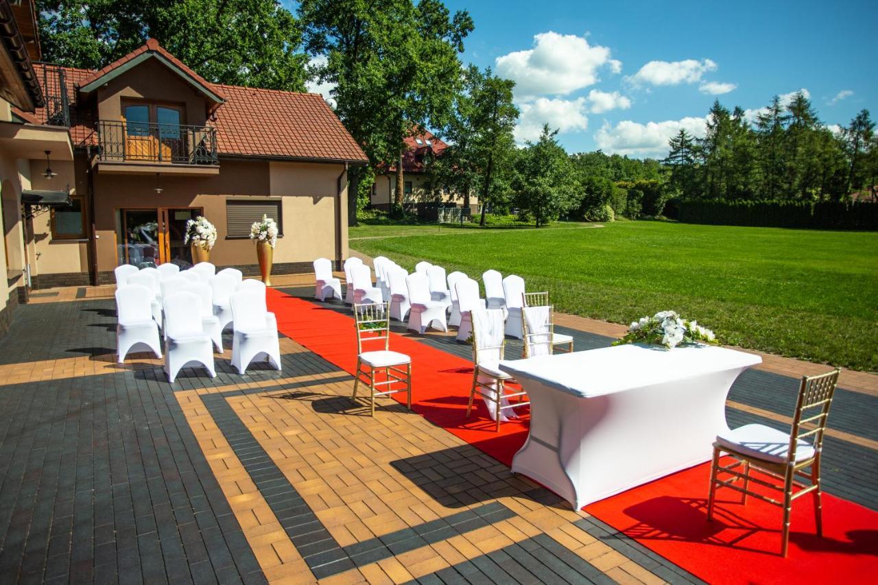Hotel Styl 70 Pszczyna Extérieur photo