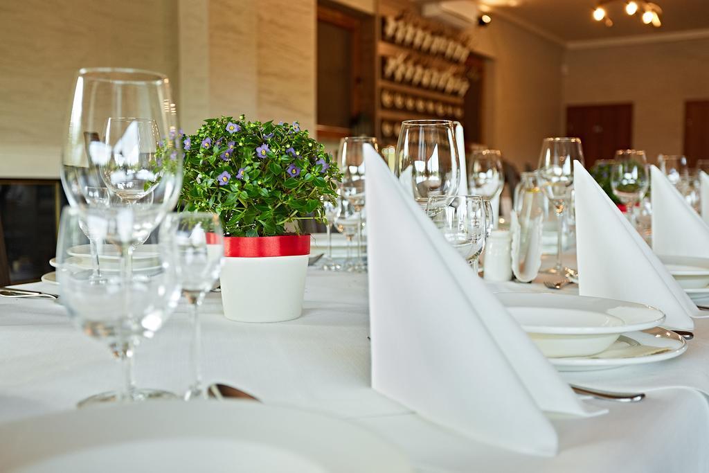 Hotel Styl 70 Pszczyna Extérieur photo